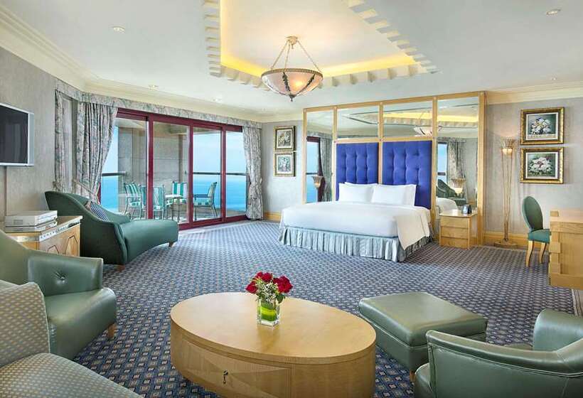 Люкс Executive Кровать Кинг, Hilton Sorrento Palace