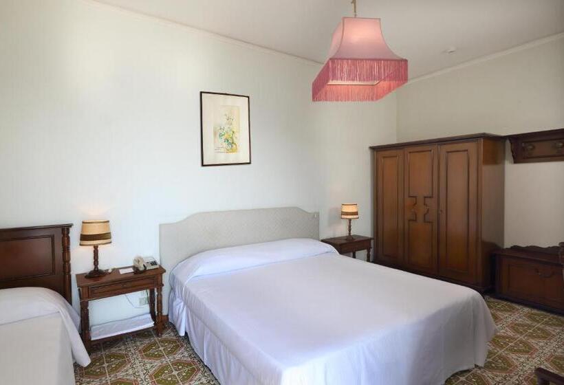 Economy Triple Room, Lido Mediterranee