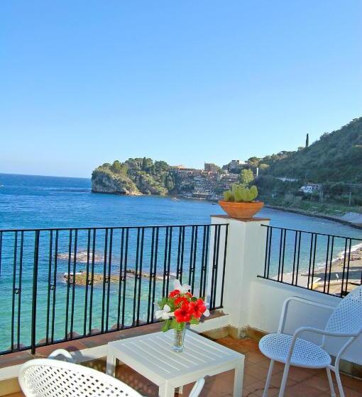 اتاق سه نفره سوپریور با چشمانداز دریا, Lido Mediterranee