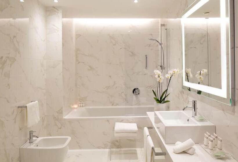 سوییت جونیور, Starhotels Majestic