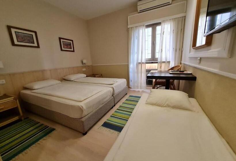 Chambre Triple Standard, Beth Shalom