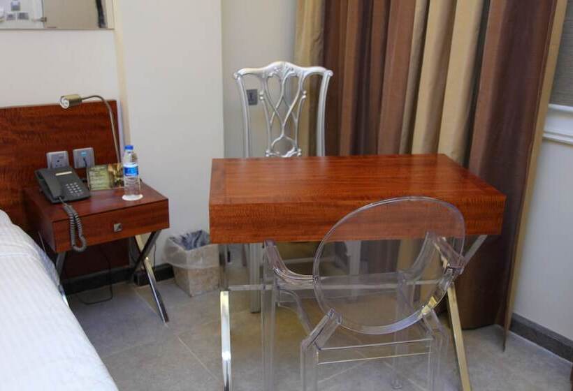 اتاق لوکس, Diplomat, Chanakyapuri New Delhi  A Boutique
