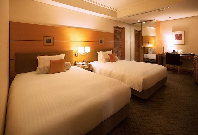 Номер Deluxe, Marunouchi