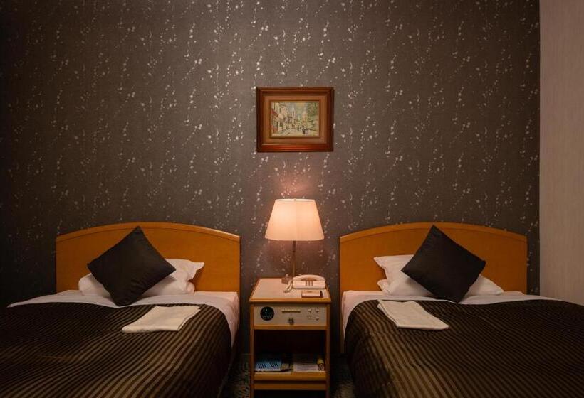 Номер Стандарт, Okura Niigata