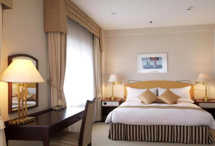 Junior suite with river view, Okura Niigata