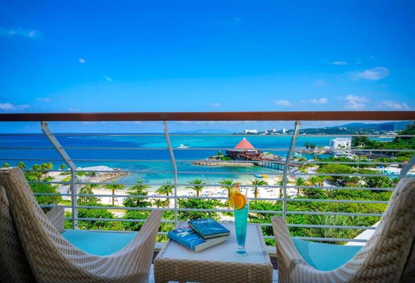 اتاق لوکس با چشم‌انداز, Renaissance Okinawa Resort