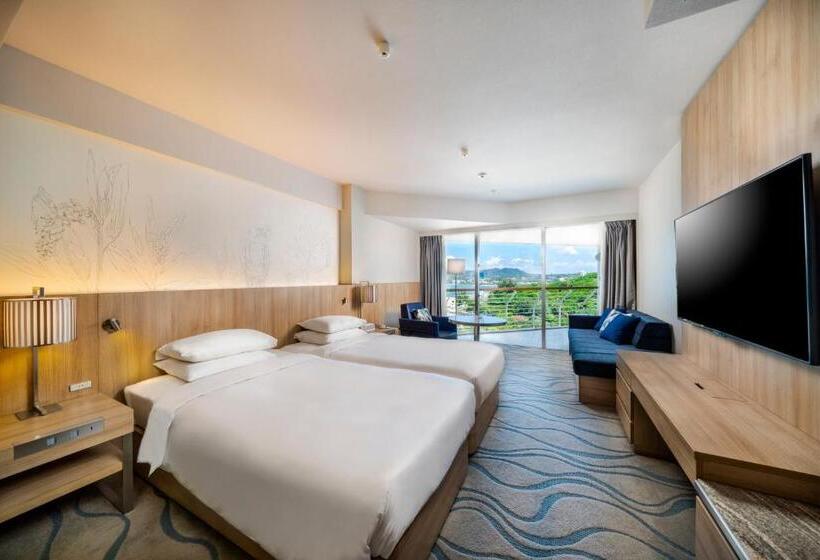 اتاق لوکس با چشم‌انداز, Renaissance Okinawa Resort