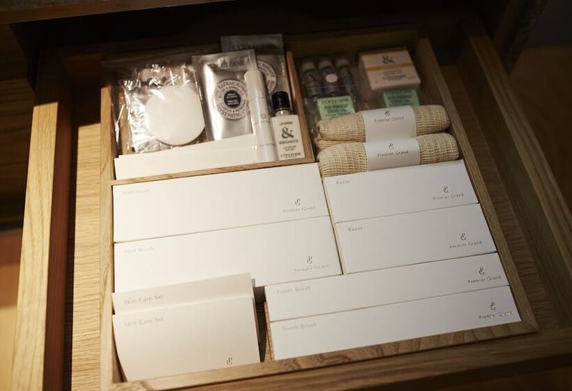 سوئیت پریمیوم, Keio Plaza Hotel Tokyo