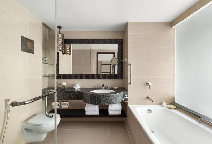 스탠다드 룸 킹사이즈 침대, Shangri La Tanjung Aru, Kota Kinabalu