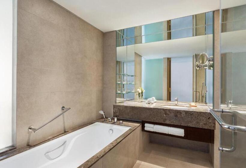 스탠다드 룸 킹사이즈 침대, Shangri La Tanjung Aru, Kota Kinabalu