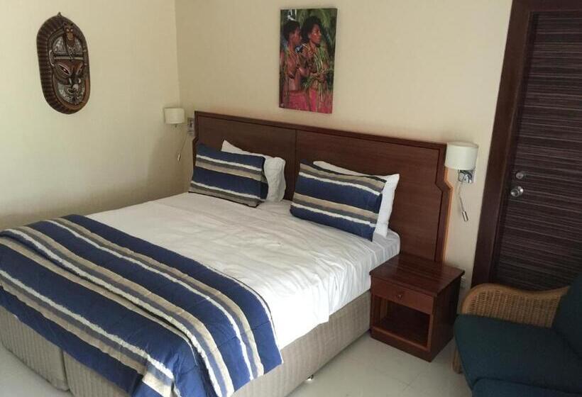Номер Стандарт, Madang Resort
