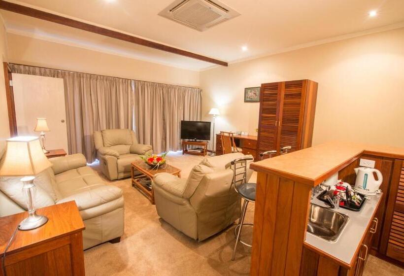Президентский Люкс, Madang Resort