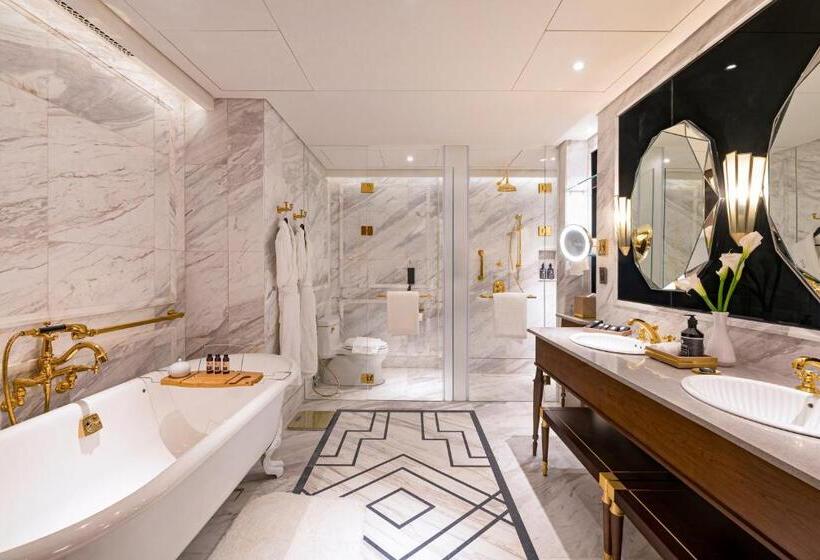 Люкс Executive Кровать Кинг, Admiral Hotel Manila   Mgallery