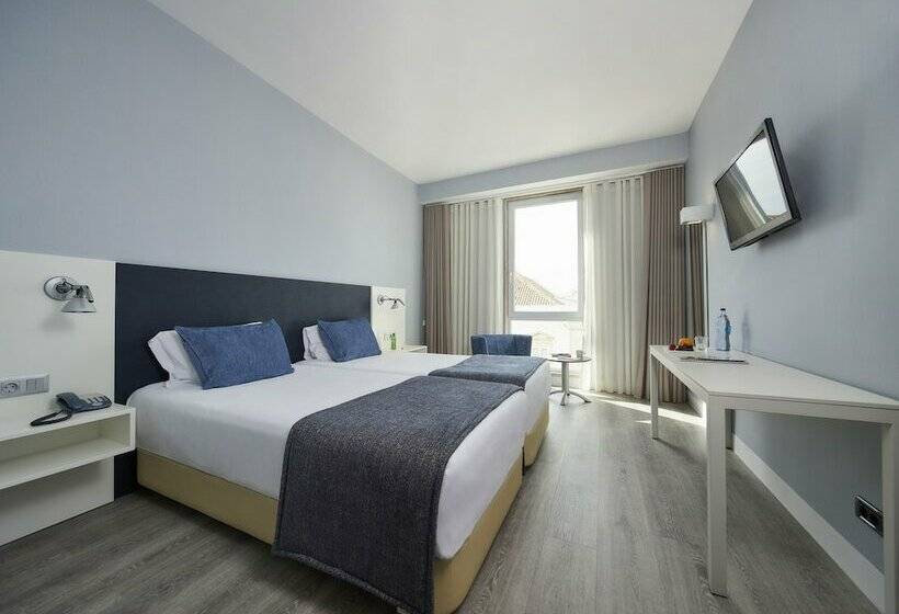اتاق استاندارد, Faro & Beach Club