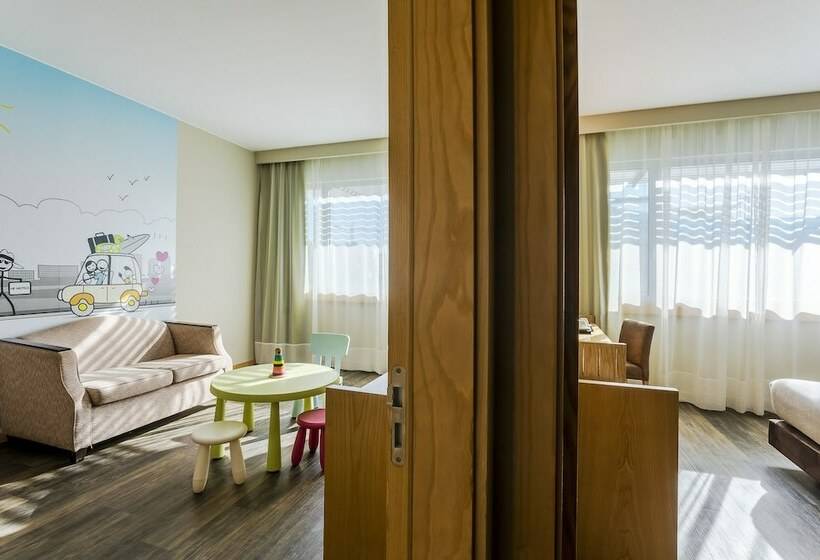 Quarto Familiar, Hf Ipanema Porto