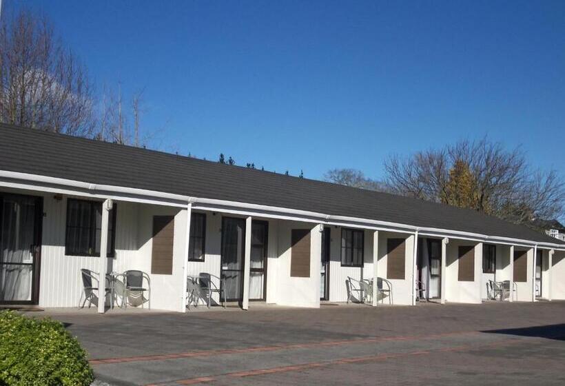 컴포트 트리플 룸, Rosetown Motel
