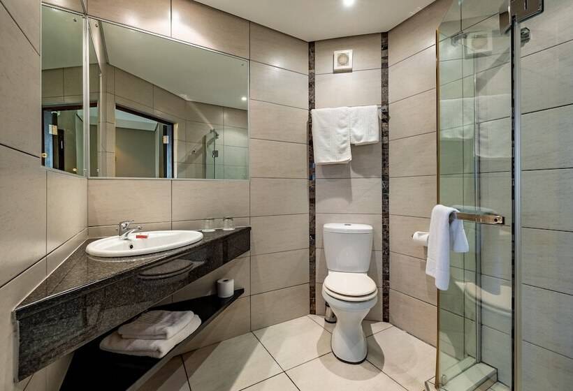 اتاق استاندارد با تخت بزرگ, African Sky Hotels   Pine Lake Inn