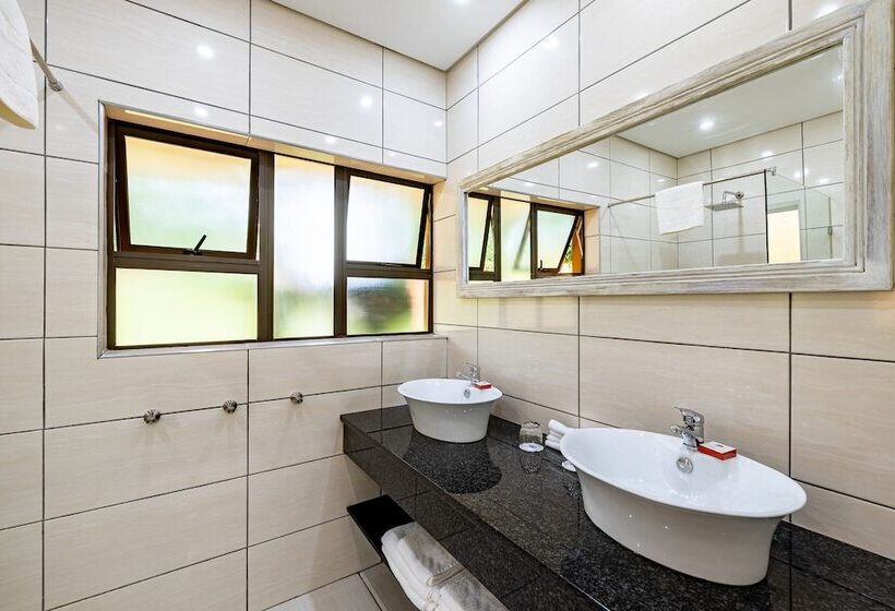 سوییت, African Sky Hotels   Pine Lake Inn