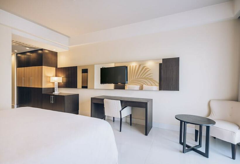 اتاق استاندارد با چشم‌انداز باغ, Iberostar Selection Kuriat Palace