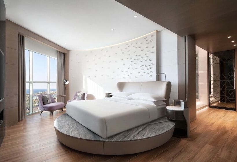 Королевский Люкс, Sheraton Jeddah Hotel   Saudi Brothers Commercial Company Branch