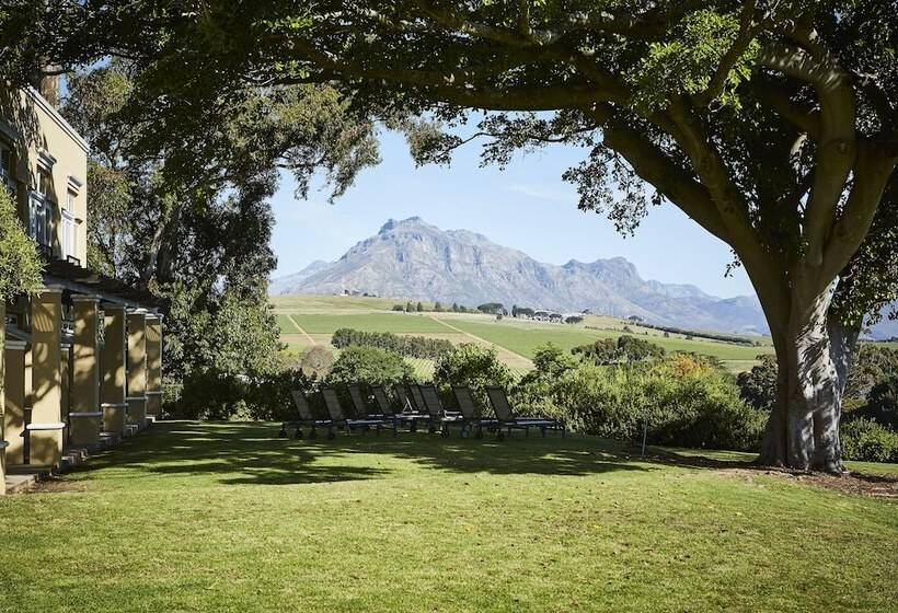 اتاق استاندارد سه نفره, The Devon Valley