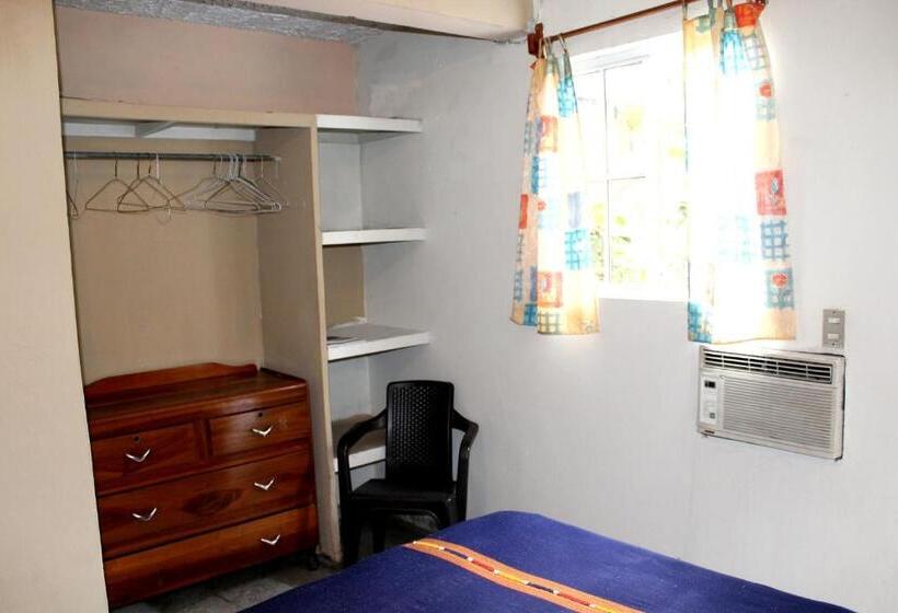 اتاق لوکس, Ximenas Guest House