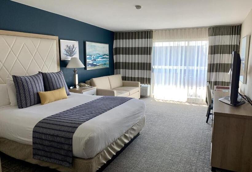 اتاق اجرایی با تخت بزرگ, Bay Club Hotel And Marina