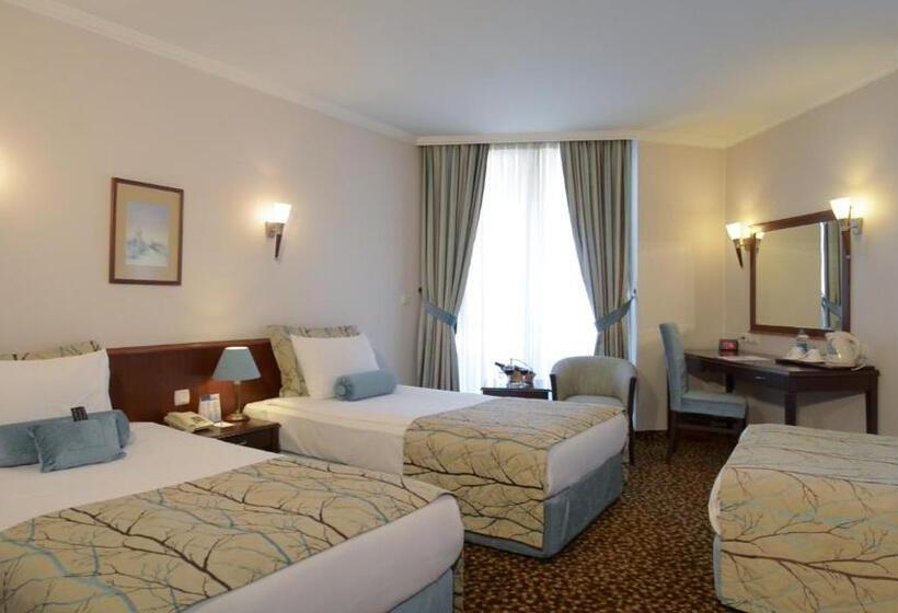 اتاق استاندارد سه نفره, Best Western Plus Khan
