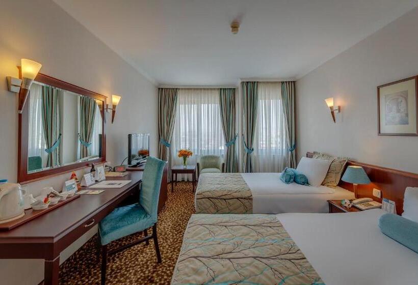 اتاق استاندارد, Best Western Plus Khan