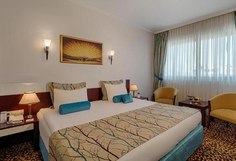اتاق استاندارد, Best Western Plus Khan