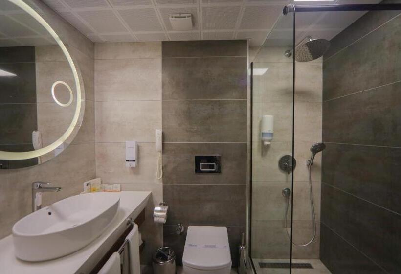 Deluxe Suite King Bed, Best Western Plus Khan