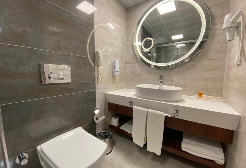 Deluxe Suite King Bed, Best Western Plus Khan