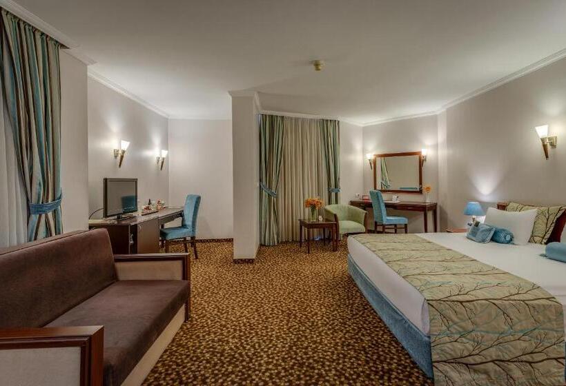 سوییت جونیور, Best Western Plus Khan