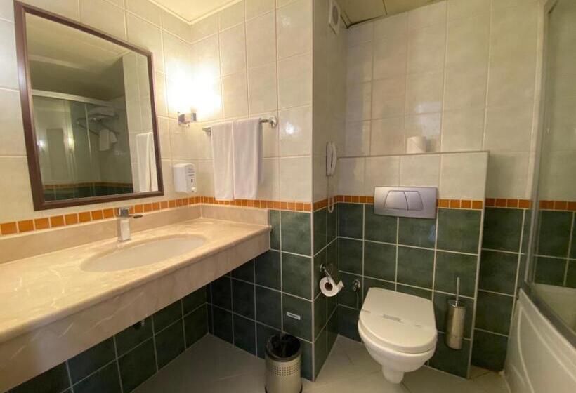 سوئیت با تخت بزرگ, Best Western Plus Khan