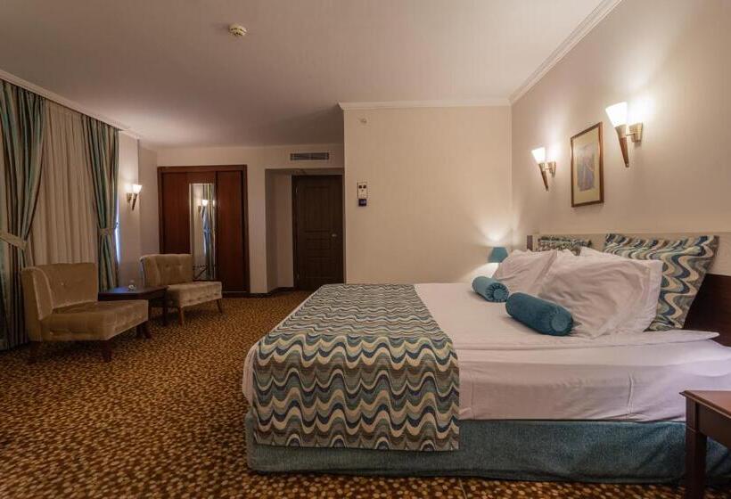 سوئیت با تخت بزرگ, Best Western Plus Khan