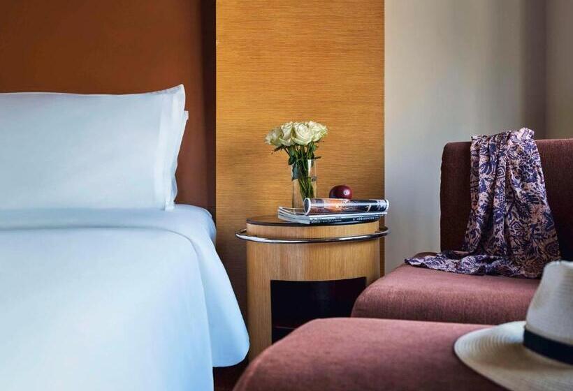 اتاق لوکس با چشم‌انداز, Sofitel Cairo Nile El Gezirah