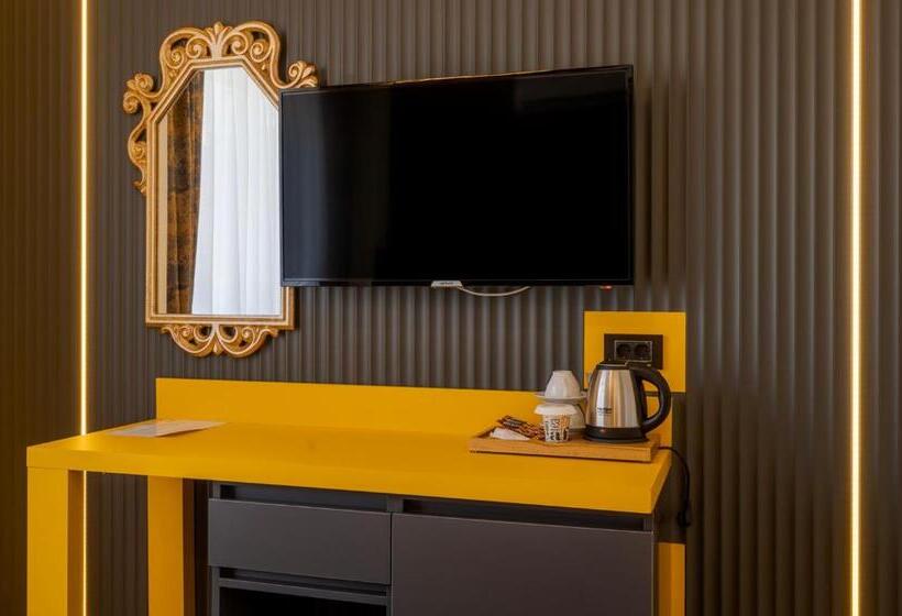 Deluxe Suite Sea View, Tema 242