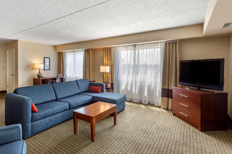 Люкс Кровать Кинг, Comfort Inn & Suites Rochelle   Dekalb