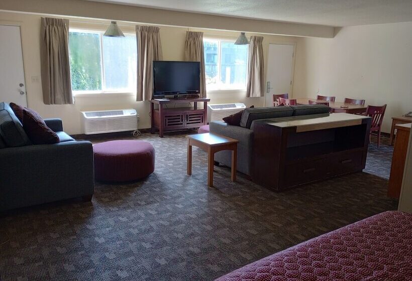 패밀리 룸, Cocusa Motel