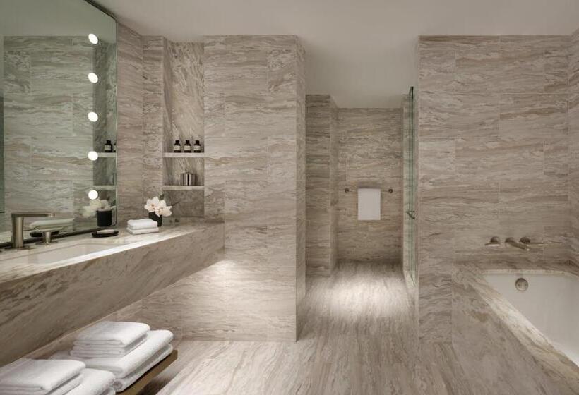 Люкс с Балконом, Fairmont Century Plaza Los Angeles