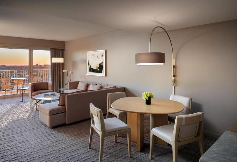 Люкс с Балконом, Fairmont Century Plaza Los Angeles