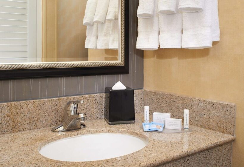 سوییت, Courtyard By Marriott Lexington North