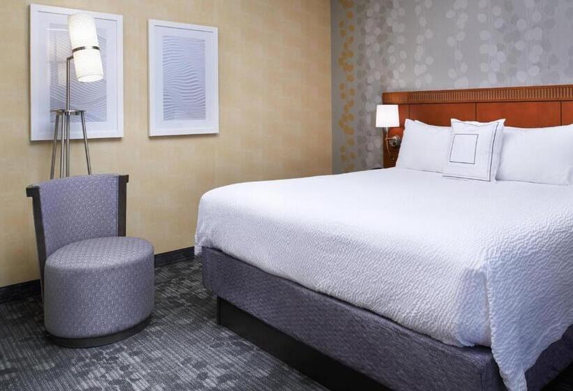 سوئیت با تخت بزرگ, Courtyard By Marriott Lexington North