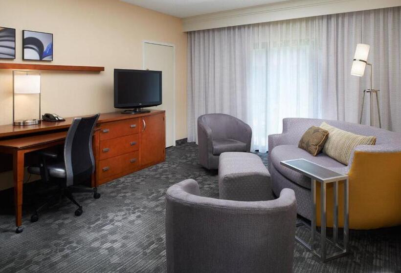 سوییت, Courtyard By Marriott Lexington North