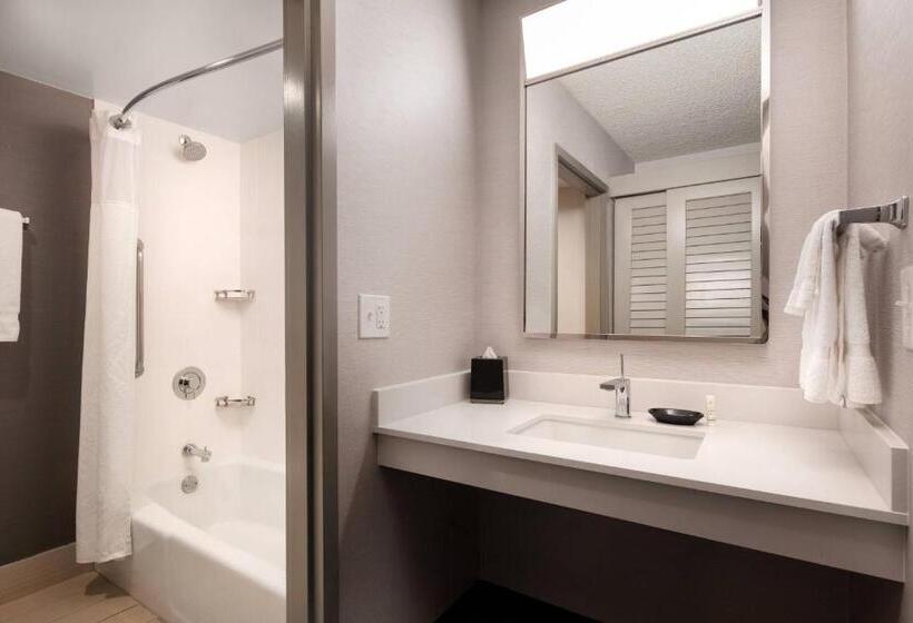 Номер Стандарт, Courtyard By Marriott Fresno