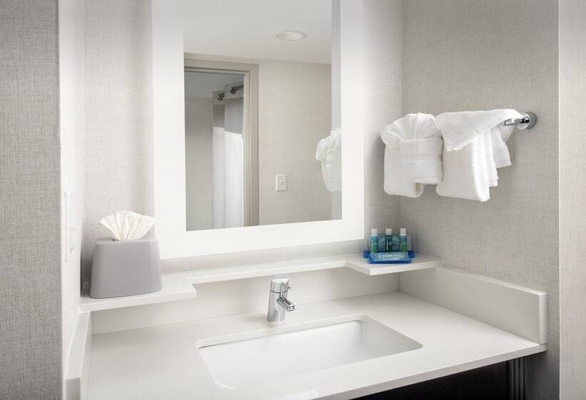 스탠다드 룸, Holiday Inn Express Boston Saugus, An Ihg
