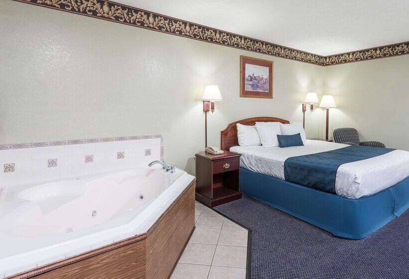 Студия Deluxe, Days Inn & Suites By Wyndham Youngstown / Girard Ohio