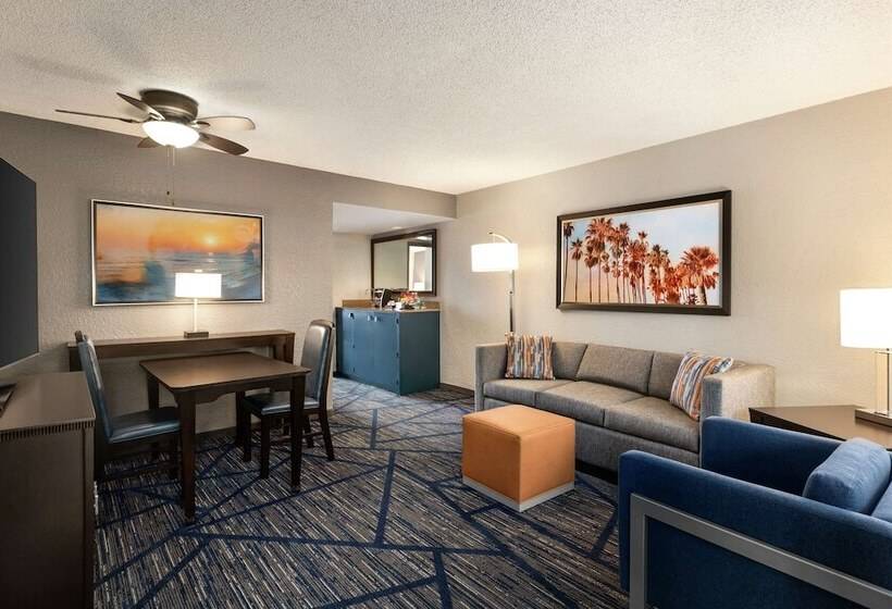 套房, Embassy Suites By Hilton Miami International Airport