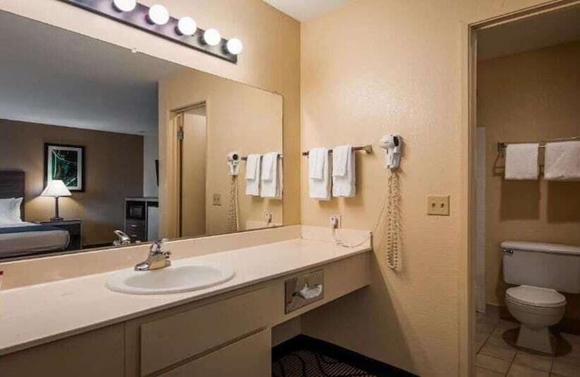 Номер Стандарт 2 Двуспальные Кровати, Surestay Plus Hotel By Best Western Sacramento North