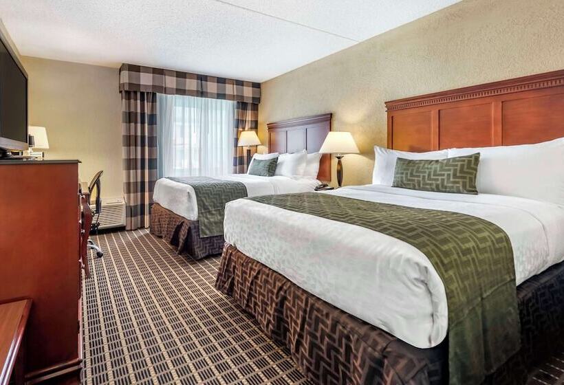Номер Стандарт 2 Двуспальные Кровати, Best Western Plus Bridgeport Inn